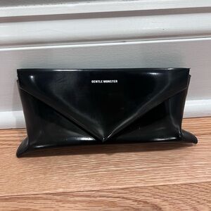 GENTLE MONSTER Black Sunglasses with Case